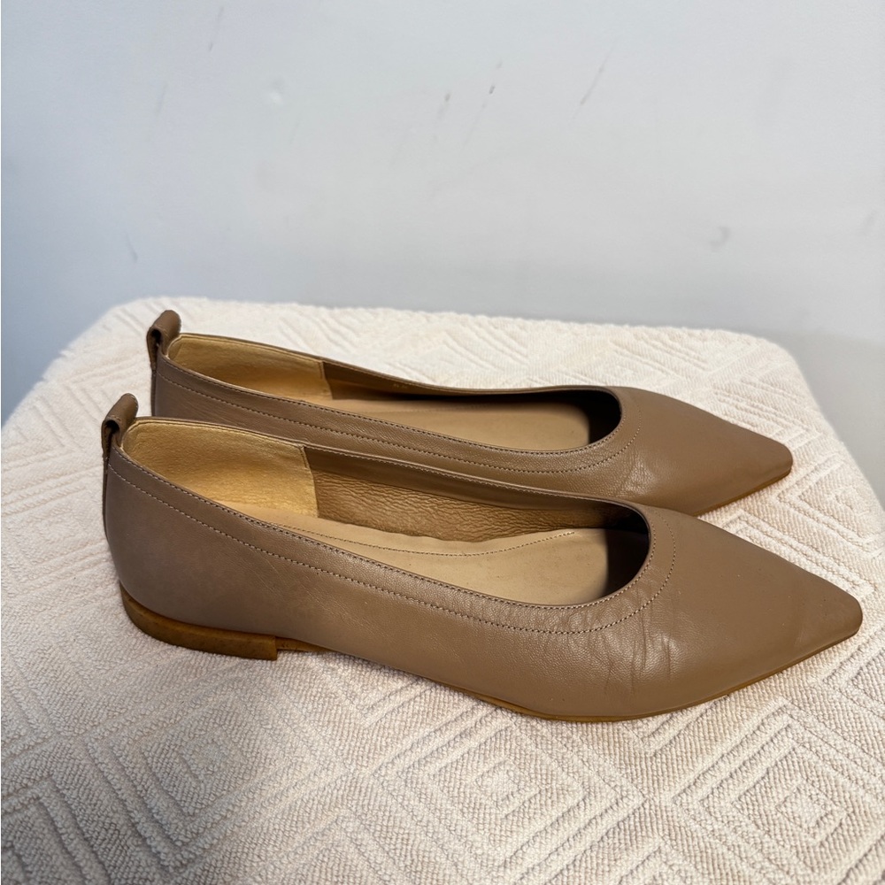 Everlane Women's Beige Pointed Flats - Picture 5 of 7